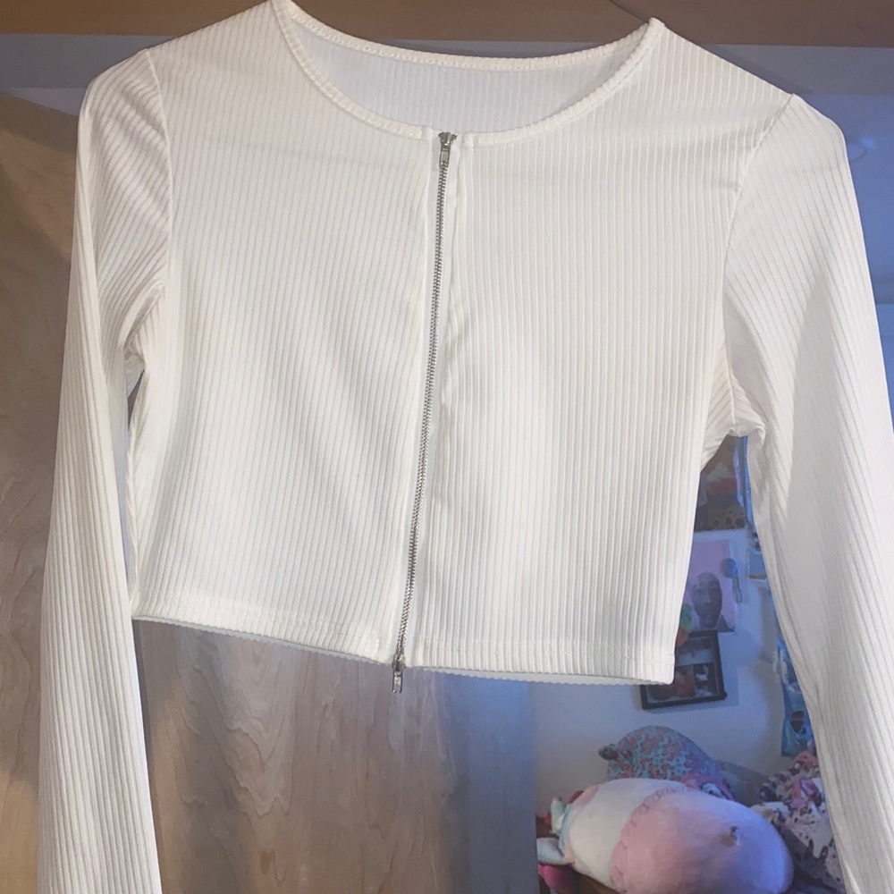 White Ribbed Zip-Up Crop Top - Picture 3 of 5
